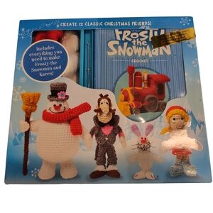 Frosty the Snowman Crochet Kit - Multicolor